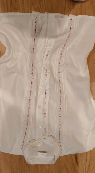 Ropa regional aldeana, caserita, neska, baserritar