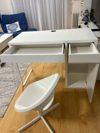 Escritorio juvenil con silla regulable