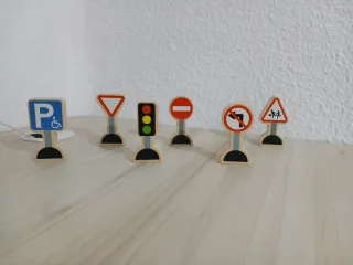 Señales de tráfico de madera para niños