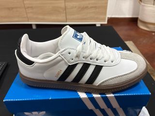 Adidas Samba Blancas y Negras