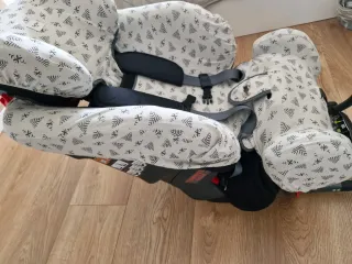 Funda coche Klippan Triofix