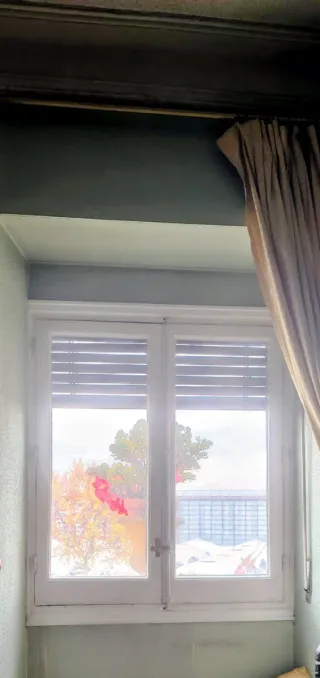 Marcos 3 de balcón  antiguos y ventana,con persian