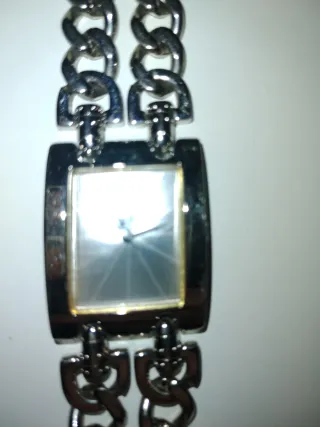 Reloj Guess Mujer Plateado