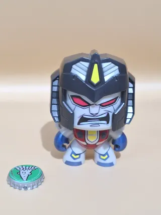 2 Funkos Robots Transformers