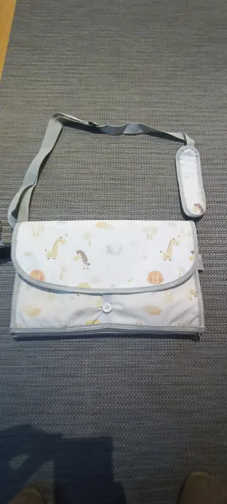 Cambiador de bebé plegable