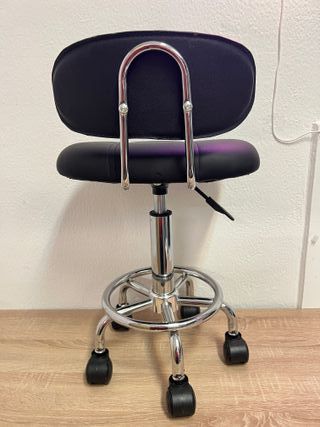 Taburete giratorio respaldo negro/plata