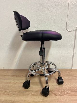 Taburete giratorio respaldo negro/plata