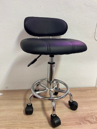 Taburete giratorio respaldo negro/plata