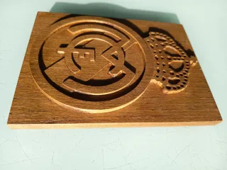 Stemma del Real Madrid in legno massello