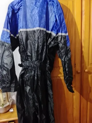 Chubasquero moto azul y negro nuevo sin estrenar