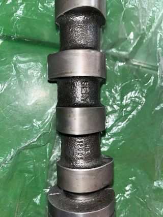 Árbol de levas SEAT 127 903 antiguo stock original