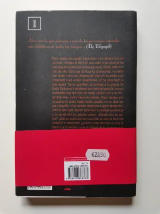 La chica que vive al final del camino (Spanish ...