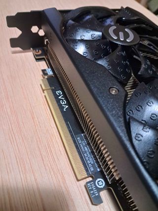 Scheda grafica EVGA RTX 3060 Ti FTW3 ULTRA