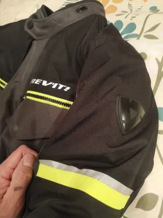 Chaqueta Revit. talla M. NUEVA