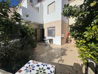 Casa adosada en venta en La Siesta - El Salado - Torreta en Torrevieja