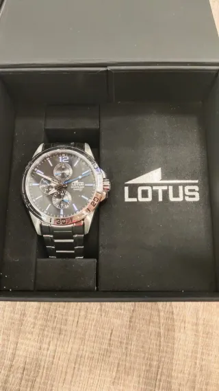 Reloj Lotus de Negocios Hombre Negro y Plateado