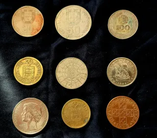 Lotto di 500 Monete Antiche da Collezione Numismatica