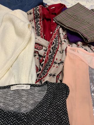 lote 13 prendas y 2 bolsos