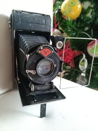 Cámara Agfa Vintage con Funda de Cuero