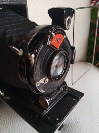 Cámara Agfa Vintage con Funda de Cuero