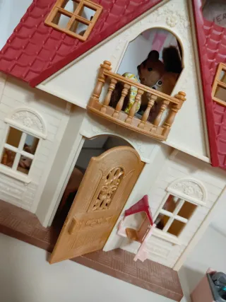 Casa Sylvanian Families y Figuras
