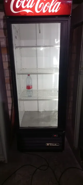 Nevera de Bebidas Coca-Cola