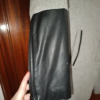 Elegante abrigo Bershka gris y negro