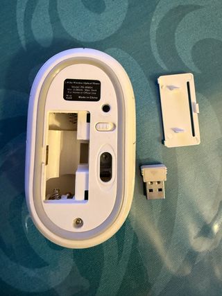 Ratón inalámbrico blanco