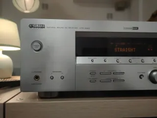 Amplificador Yamaha HTR-5840 Plata 360W