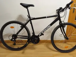Bicicleta BTWIN Decathlon Negra