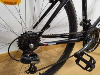 Bicicleta BTWIN Decathlon Negra