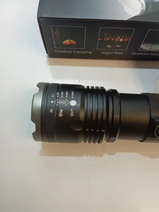 Linterna LED Alta Potencia P18 profesional metal