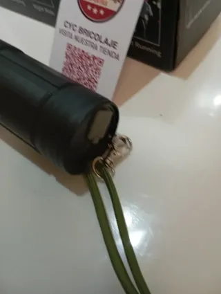 Linterna LED Alta Potencia P18 profesional metal