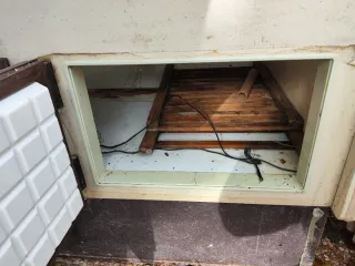 Vitrina expositora cristal y metal