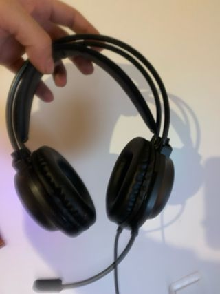 Cascos Gamer con Micrófono RGB