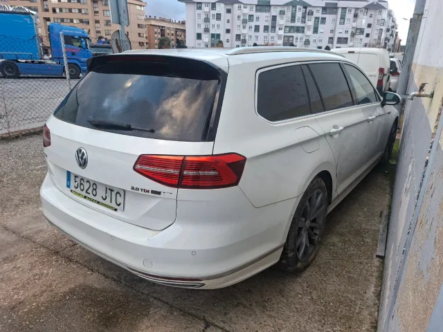 Passat variant 190cv 4motion dsg inundado r-line