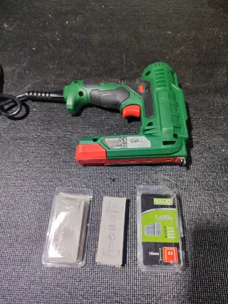 Pistola de clavos Parkside