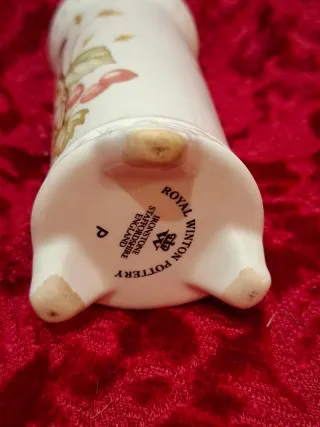 Lote inglés: jarrón y jabonera