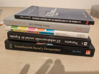 Las democracias Varios