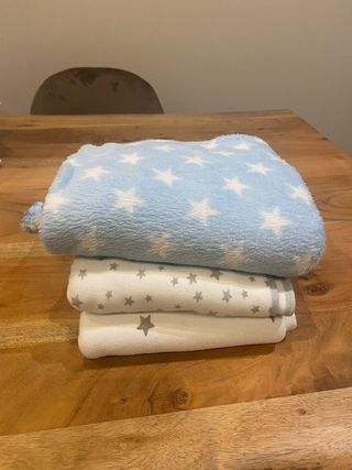 Toallas, sábanas, mantas y gasas