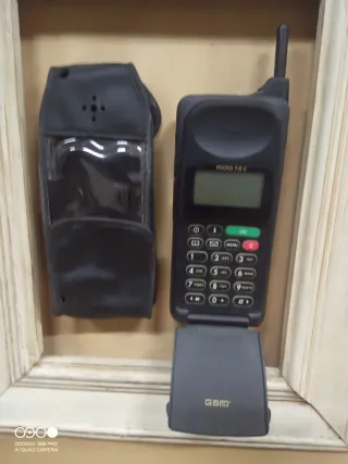 Teléfono Móvil Motorola Antiguo