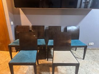 6 Sillas de Madera con Asiento Azul