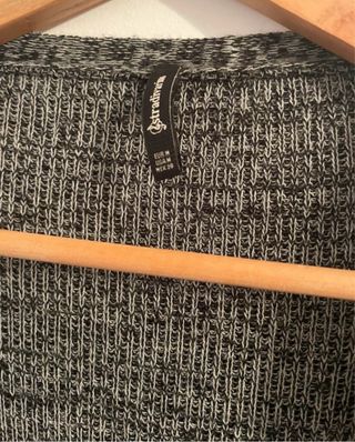 Chaqueta punto Stradivarius abalorios Talla L