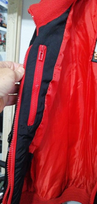 Chaqueta GR512 Negra y Roja