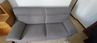 Divano grigio 3 posti