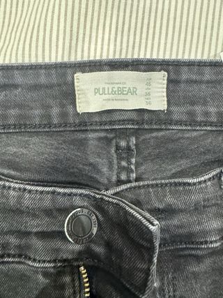 Pantalón tejano Pull&Bear Talla 46