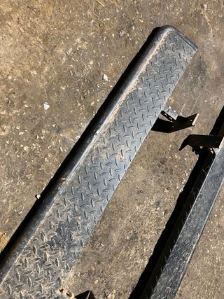 Estriberas Mitsubishi L200