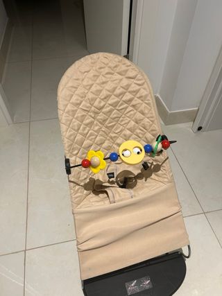 Hamaca BabyBjörn con juguete y 3 fundas