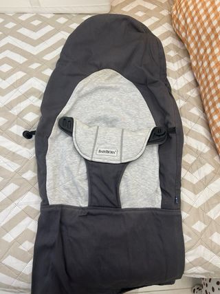 Hamaca BabyBjörn con juguete y 3 fundas