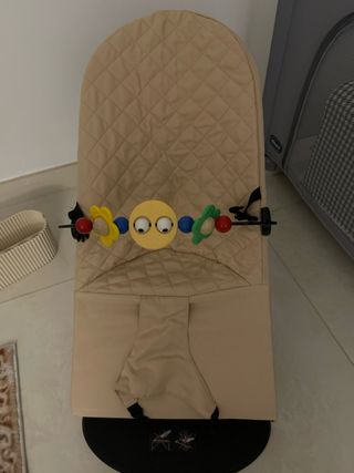 Hamaca BabyBjörn con juguete y 3 fundas